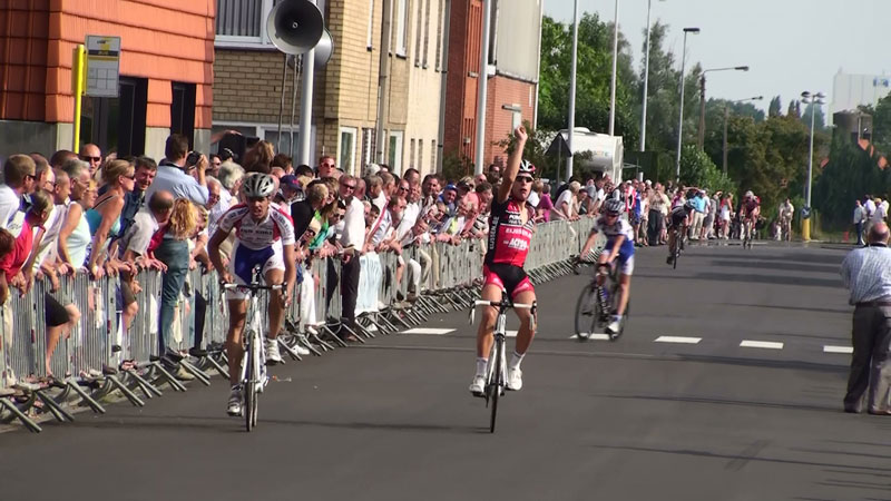 Thomas Chamon wint voor Kristof Dhollander. 3e is Eliot Lietaer. Verderop worden Thomas Debrabandere en ikzelf 4e en 5e.